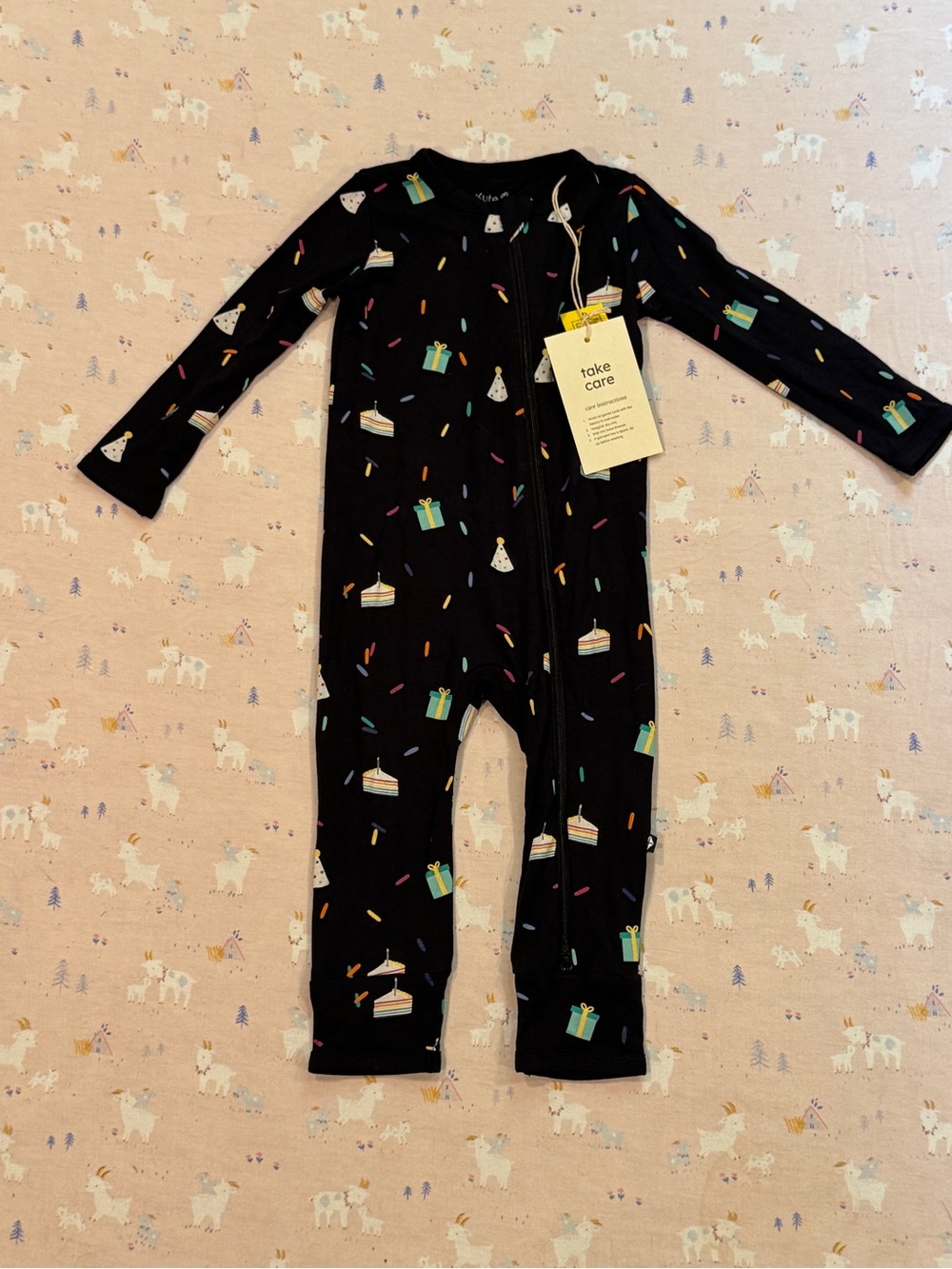 Kyte 18-24m Kids Black Celebration Print One-Piece Romper